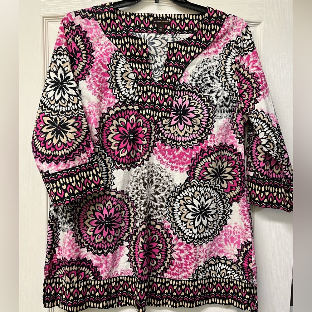 Dana Buchman Tunic, Size XL pink and black.